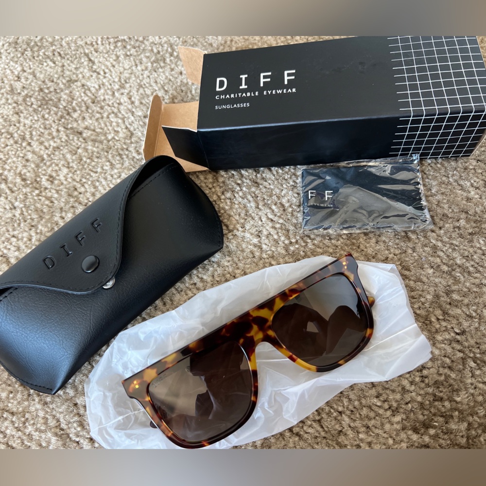 DIFF sunglasses Stevie